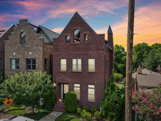 612 Monroe St, Nashville