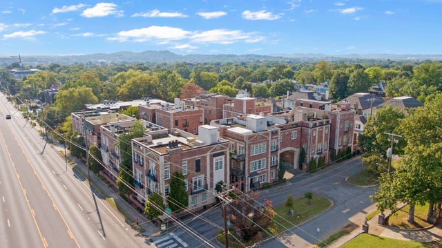 112 West End Close, Nashville