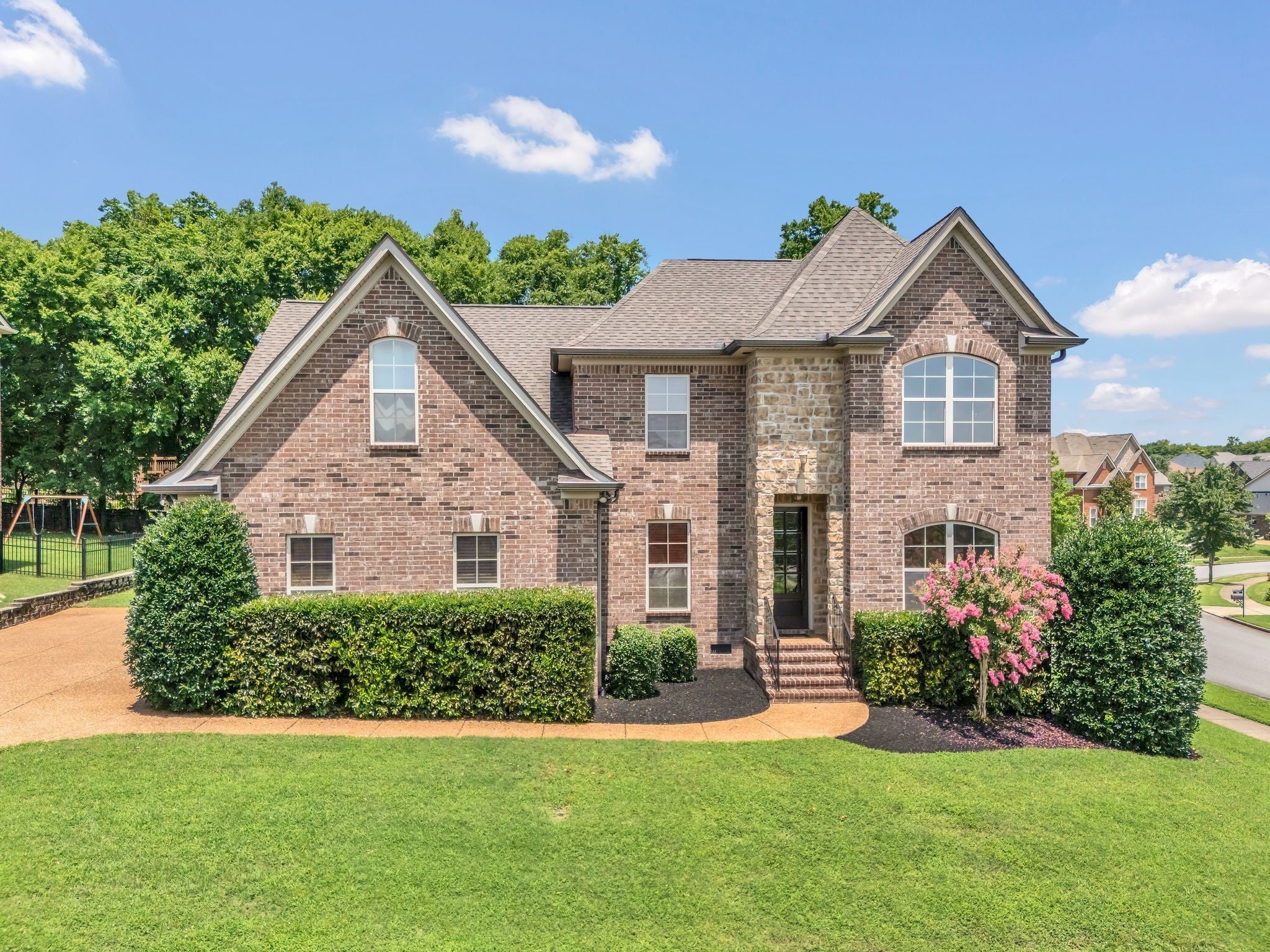 Photo of Listing #2992442