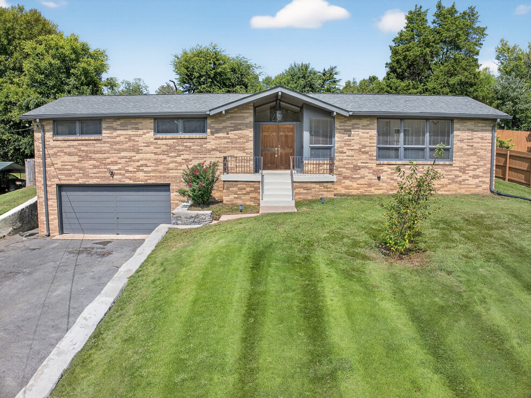 Photo of Listing #2992486
