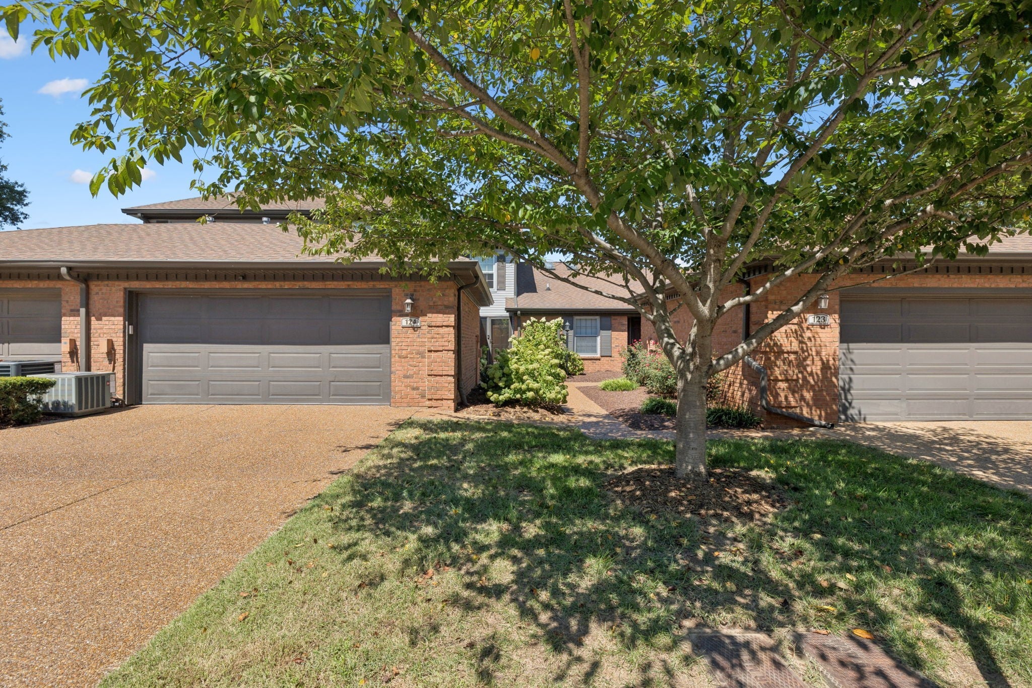 Photo of Listing #2992580