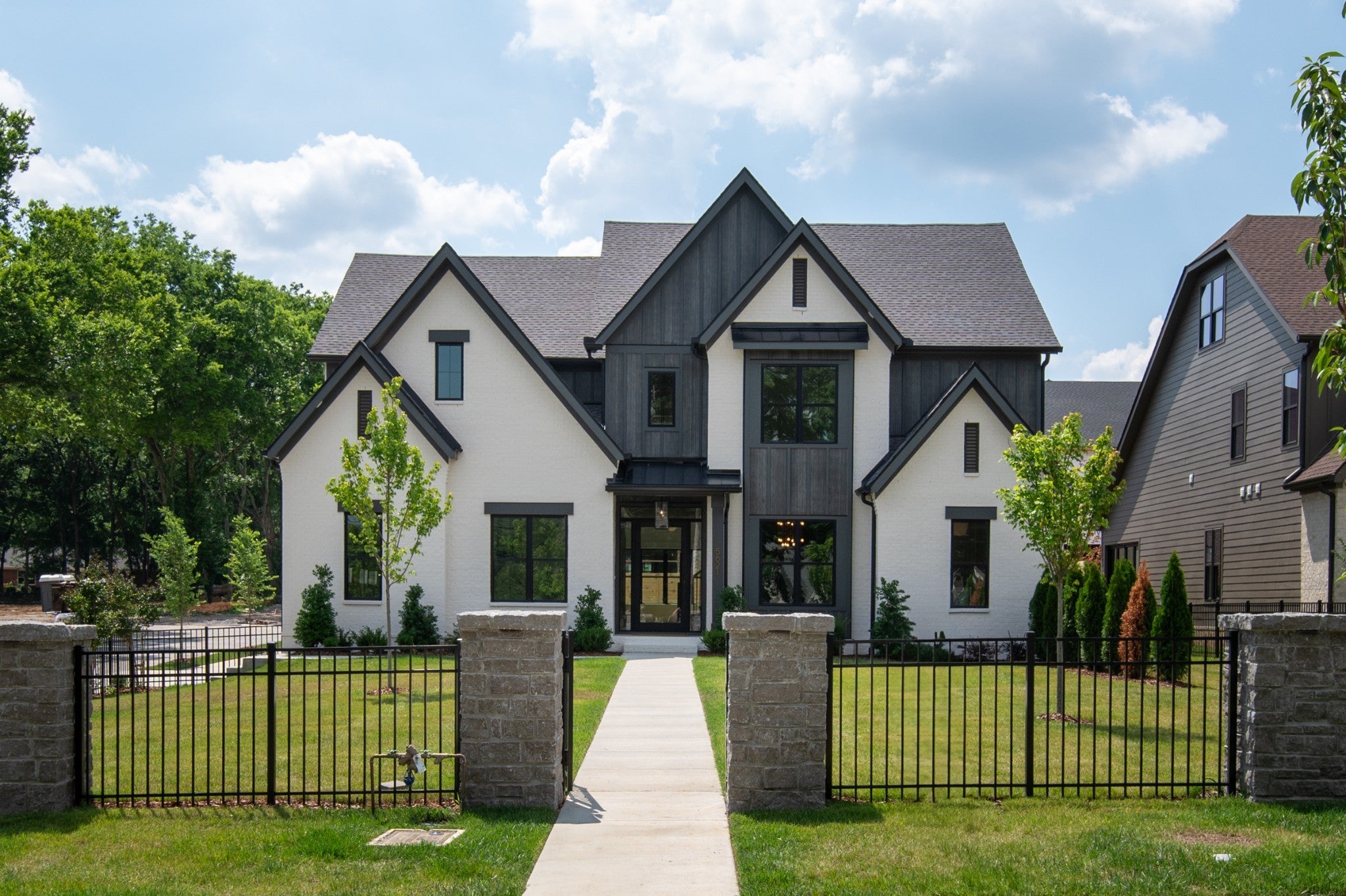 Photo of Listing #2993018