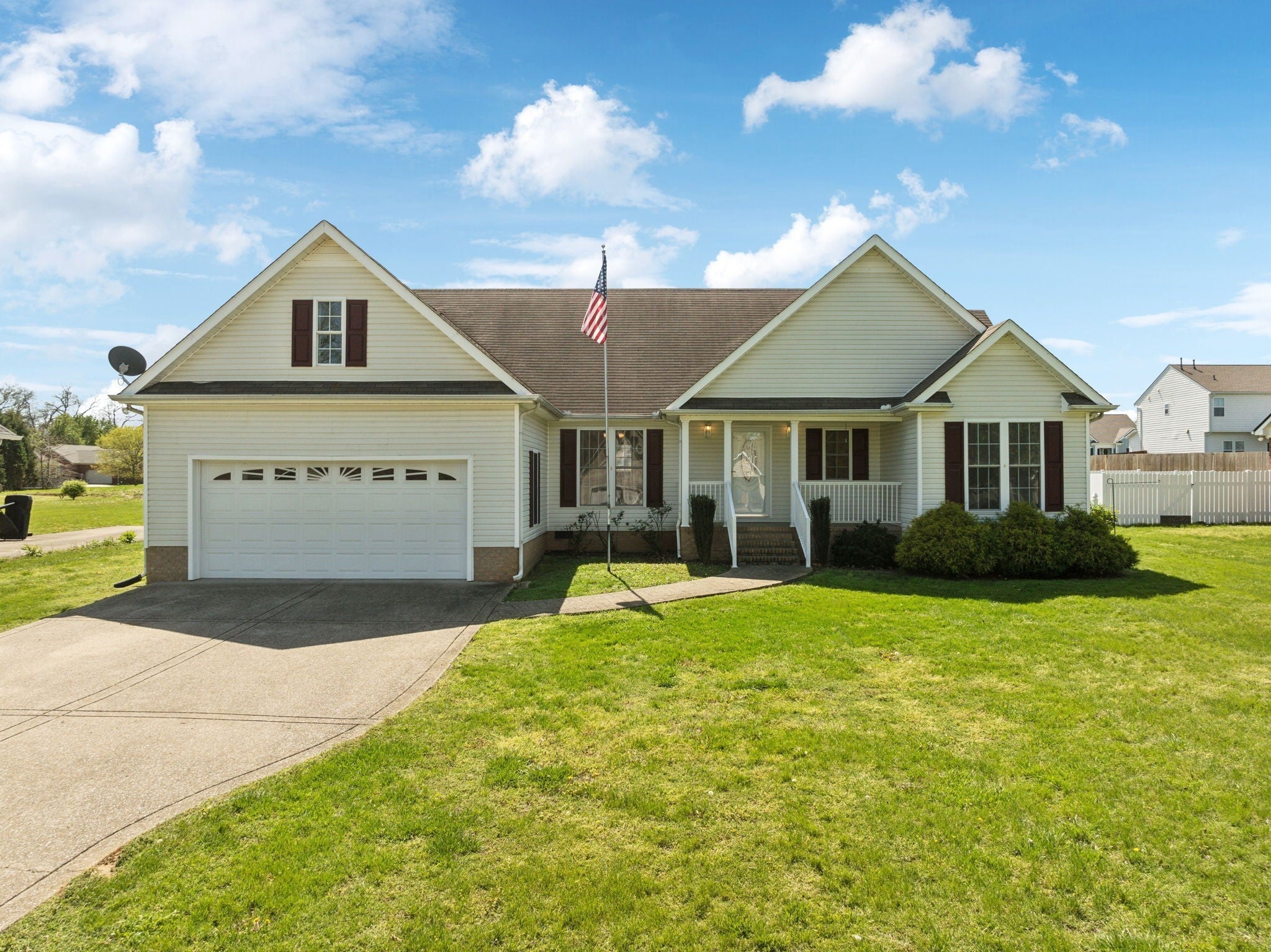 Photo of Listing #2993038