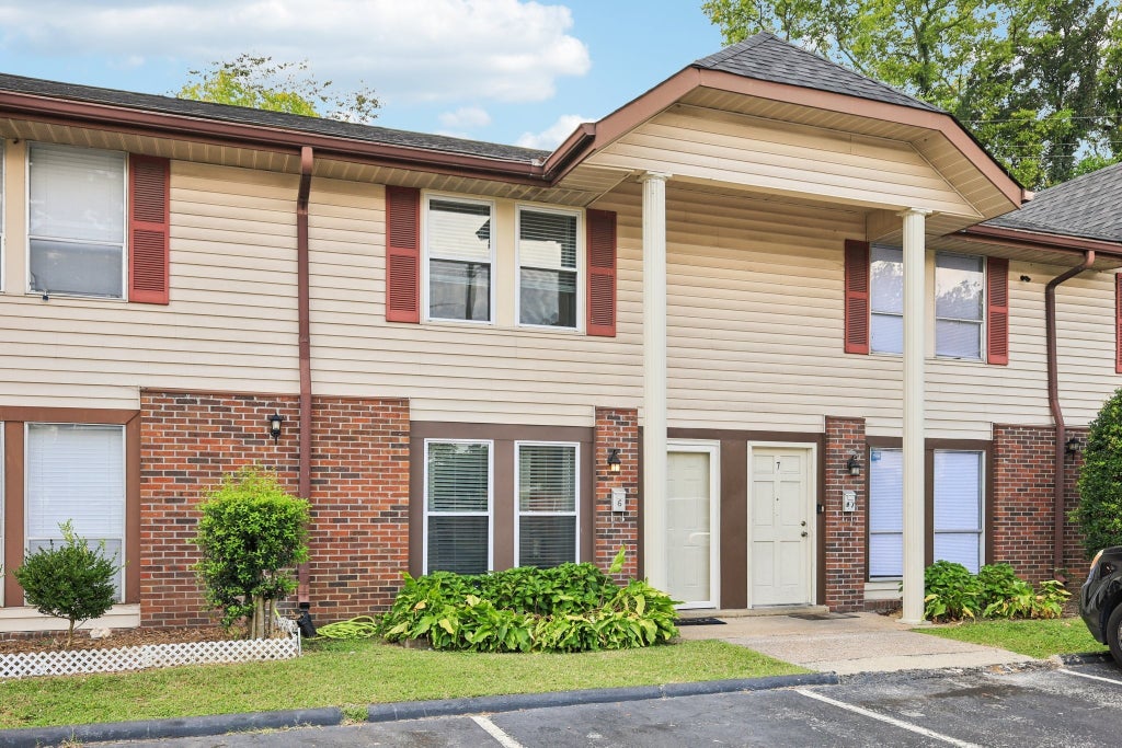 500 Paragon Mills Rd, Nashville