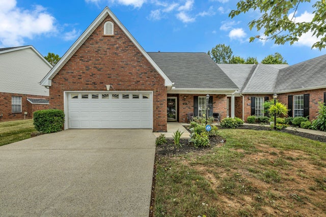 725 Stonetrace Dr, Murfreesboro