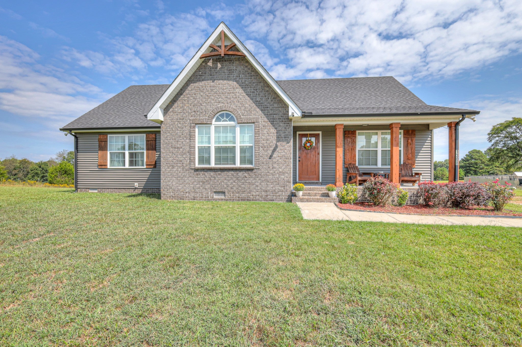 Photo of Listing #2993683