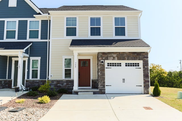 753 Lipizanner Ln, Smyrna