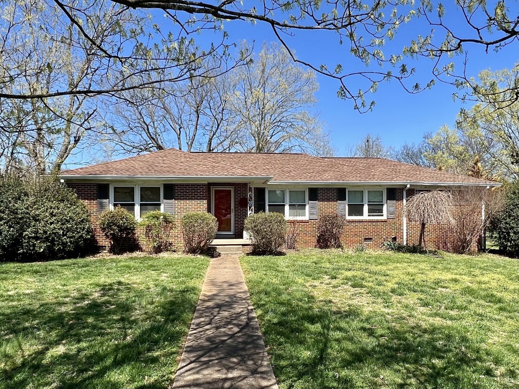 600 Lewis Ave, Shelbyville