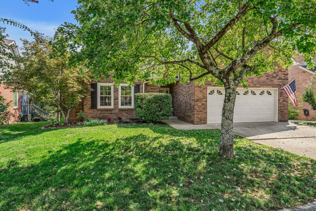 6933 Somerset Farms Cir, Nashville