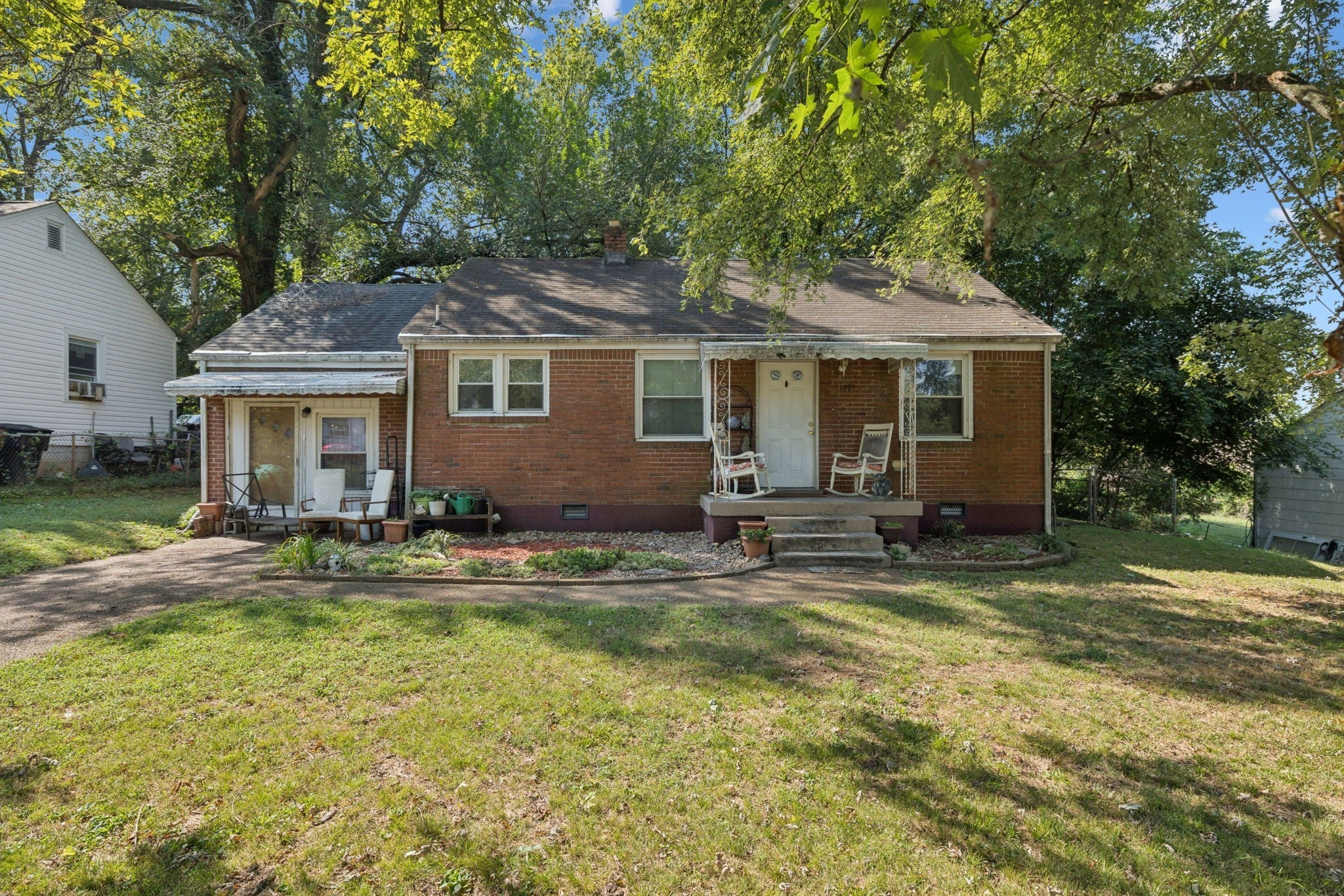 Photo for MLS 2995162 in 1305 Mercury Dr Nashville, TN - 37217