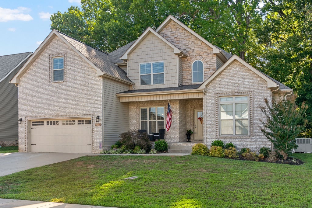 420 Barr Dr, Clarksville