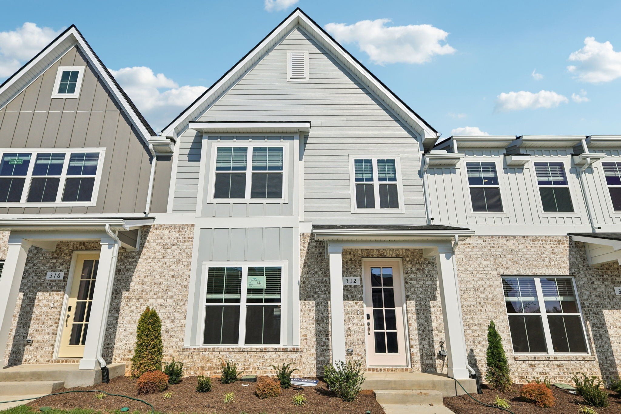 Photo of Listing #2995791