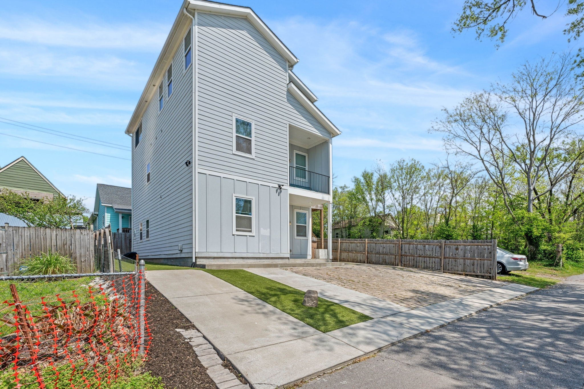 Photo of Listing #2995837