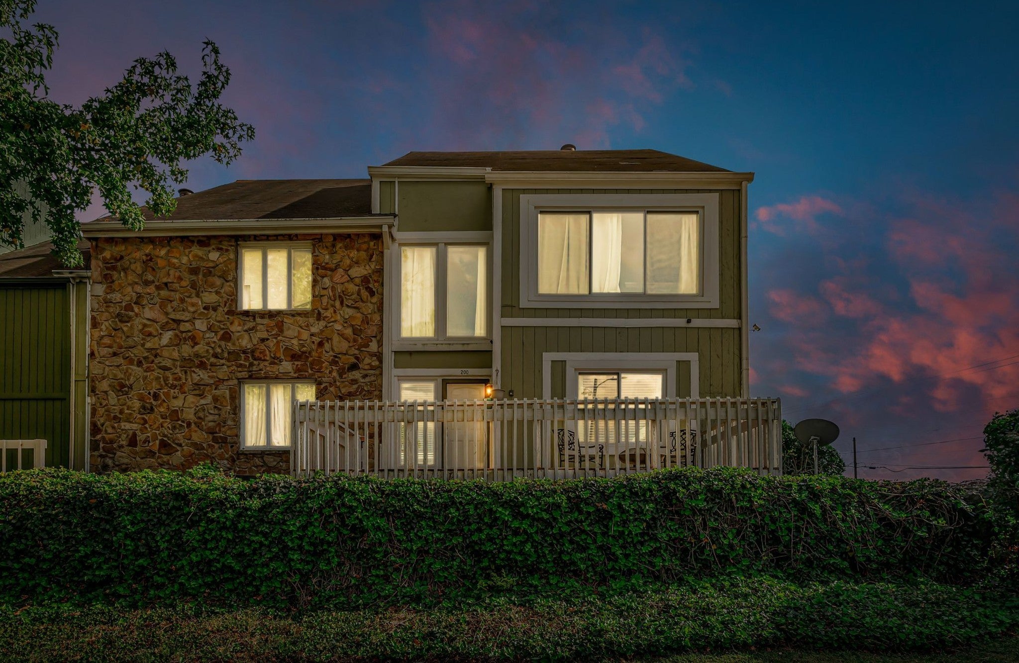 Photo of Listing #2995912