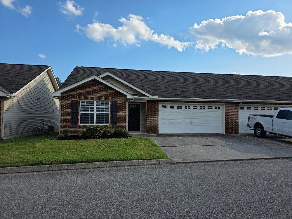 Photo of Listing #2995999