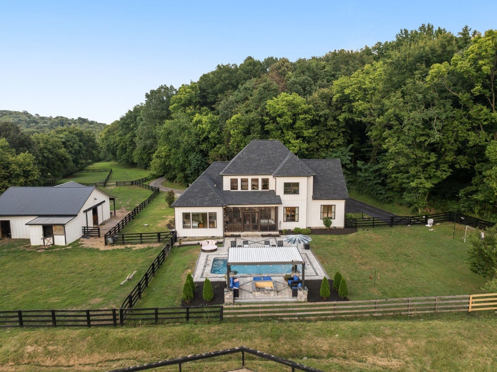 4450 Savage Pointe Pvt Dr, Franklin