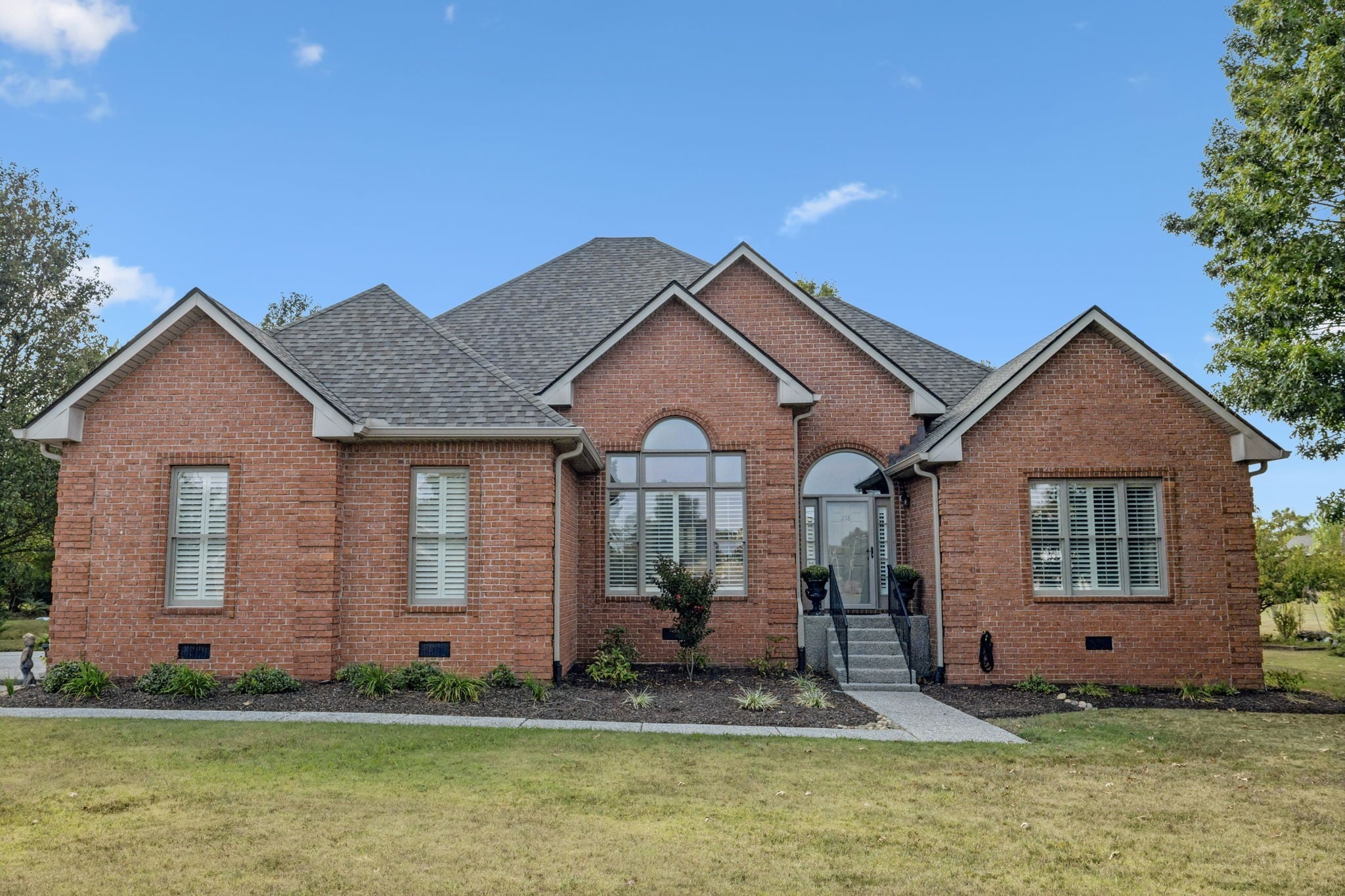 Photo of Listing #2996018