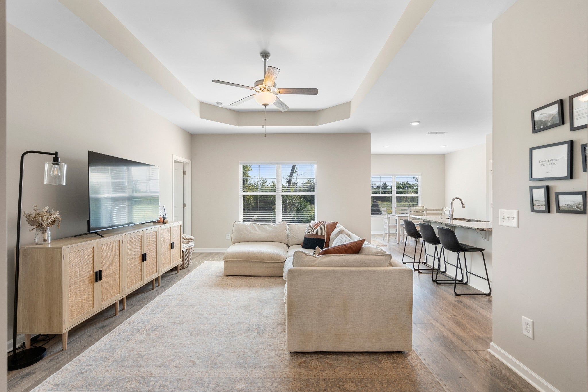 Photo of Listing #2996109