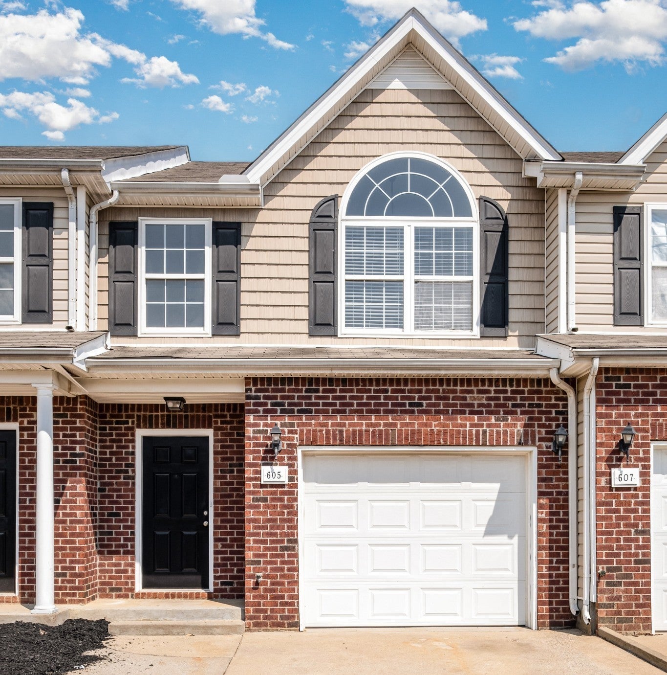 La Vergne Real Estate - Residential for sale