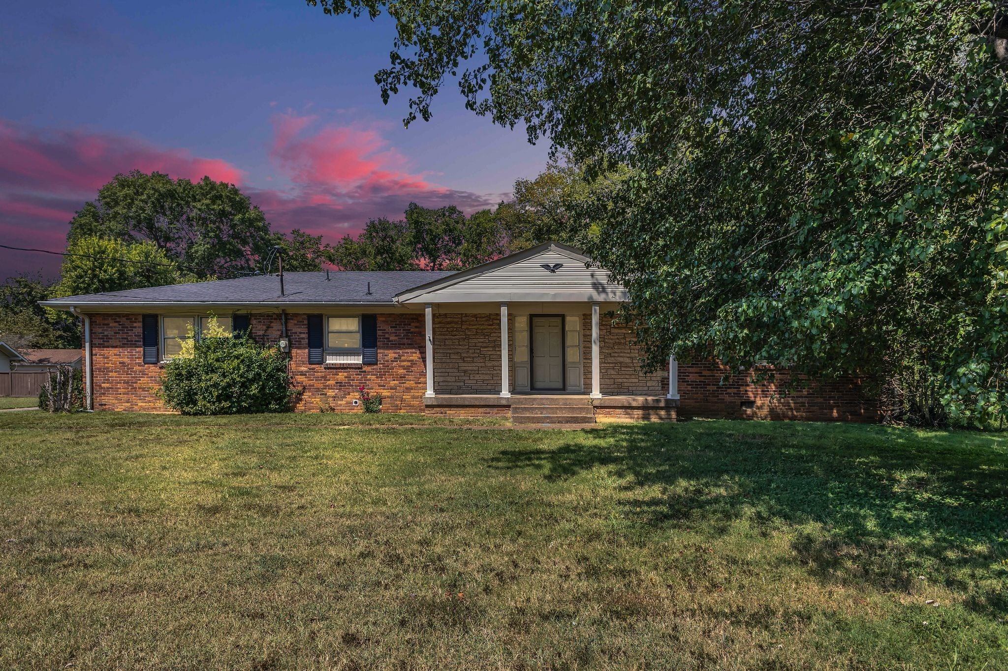 Photo of Listing #2996214