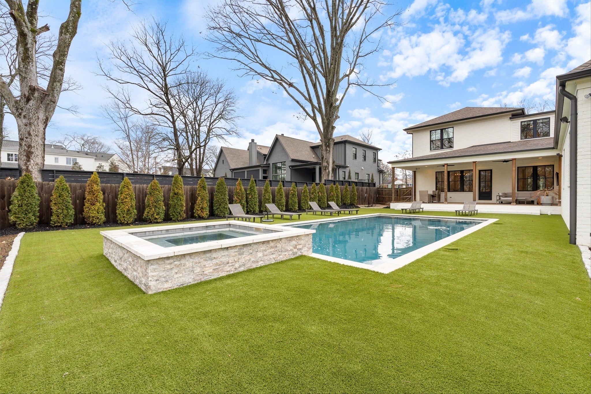 Photo of Listing #2996357