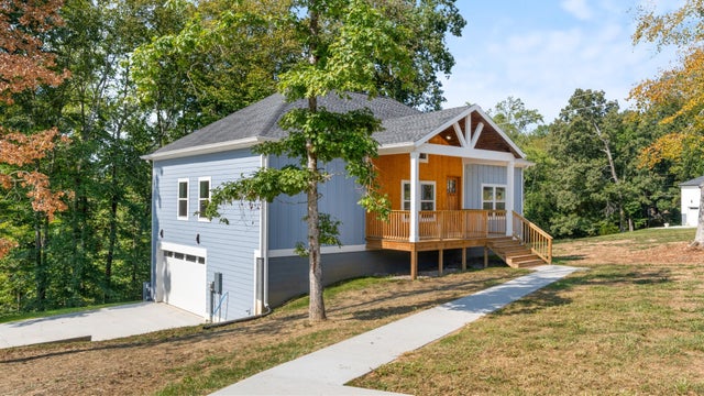 84 Devils Backbone Rd, Manchester