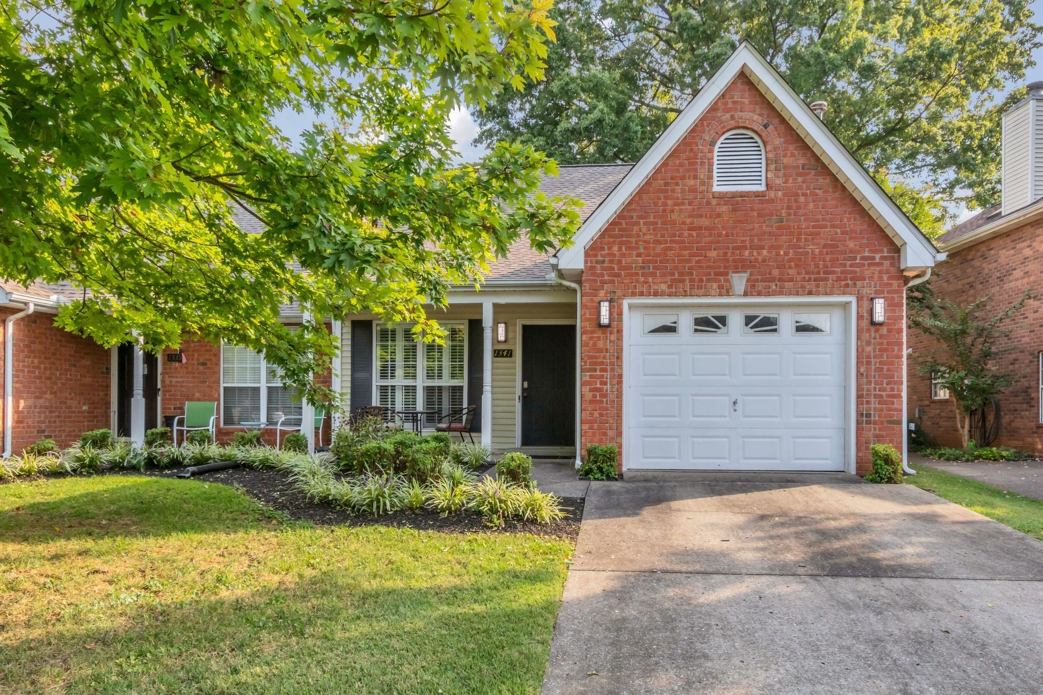 Photo of Listing #2996491