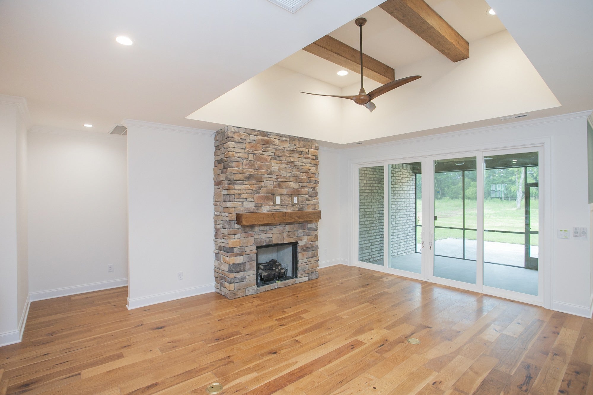 Photo of Listing #2996501