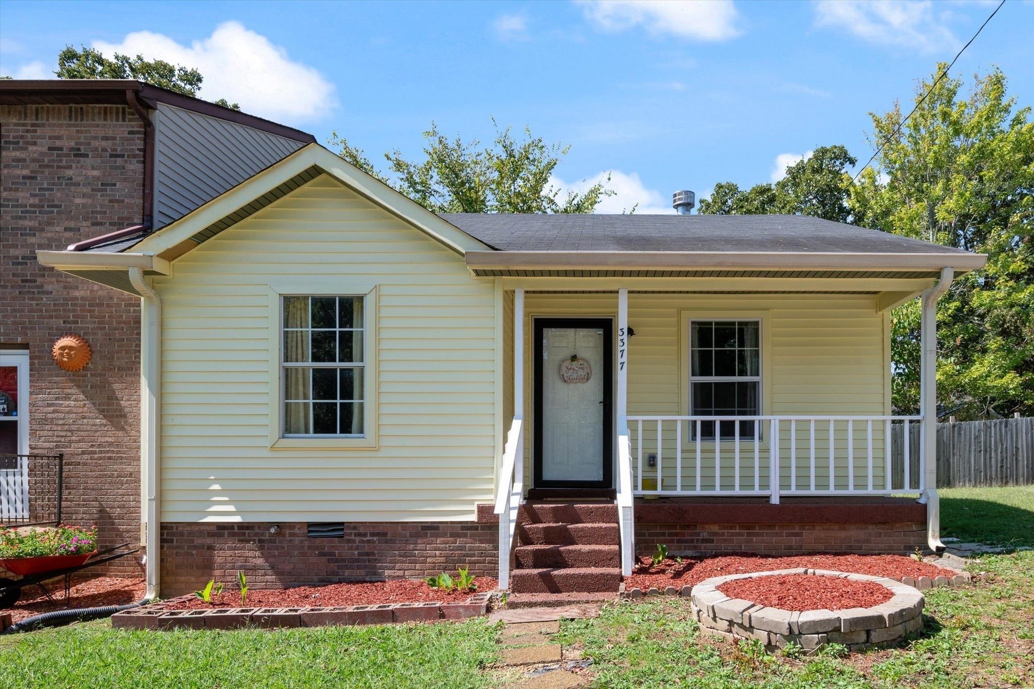 Photo of Listing #2996526