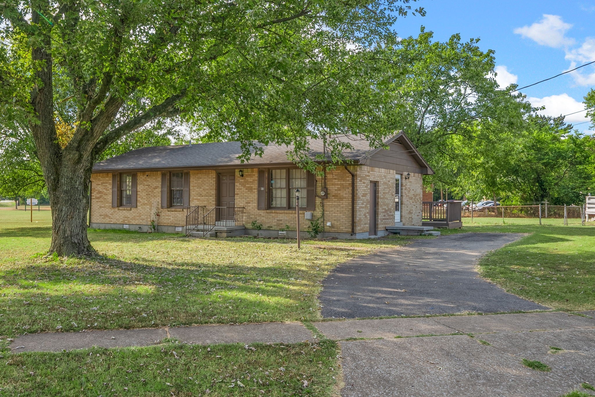 Photo of Listing #2996628