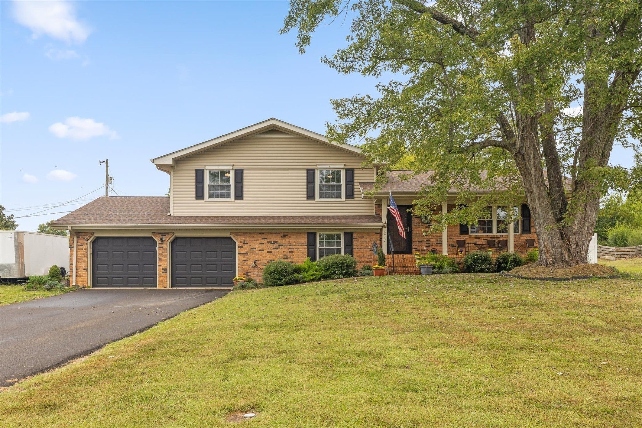 Photo of Listing #2996639