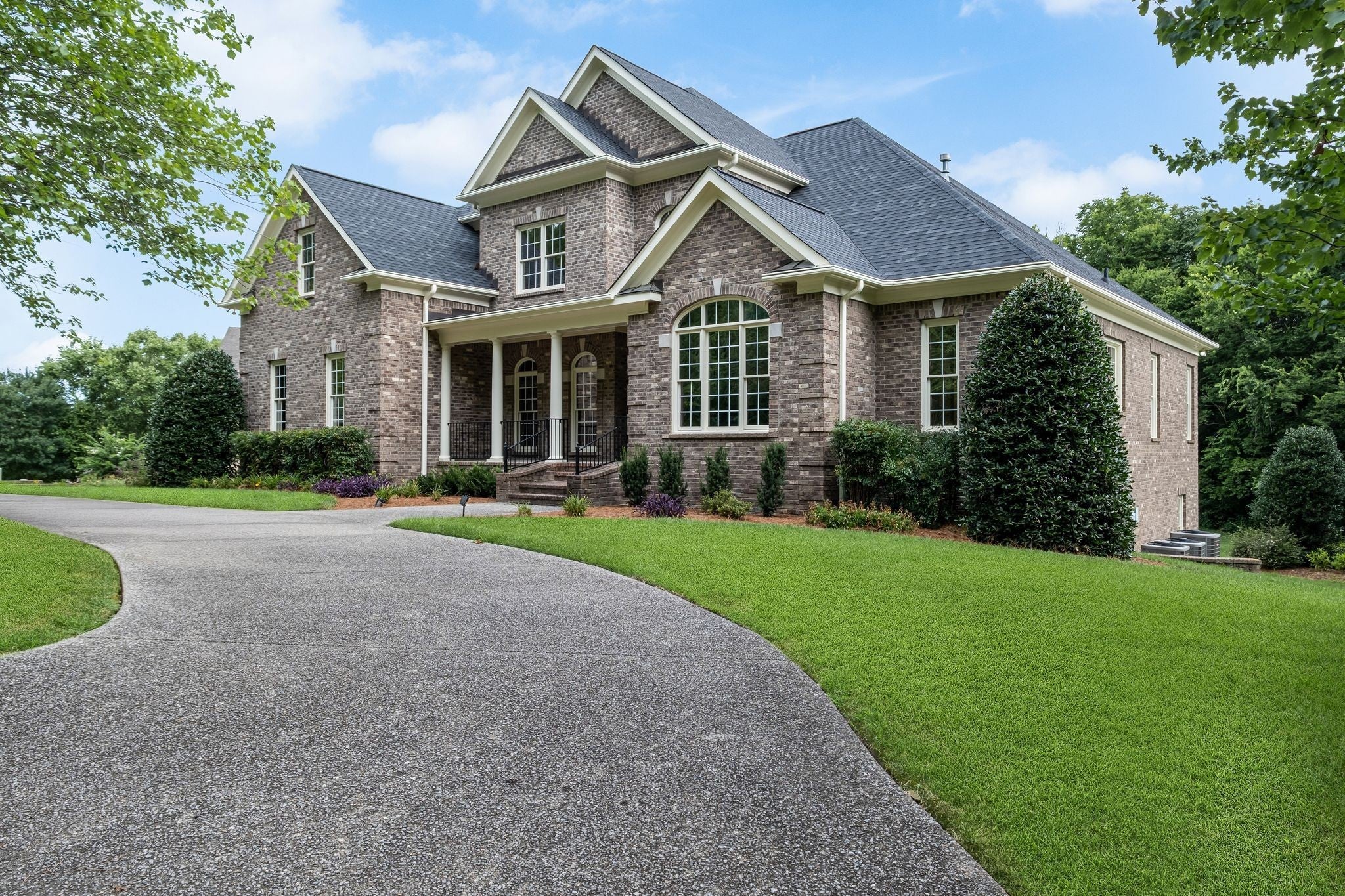 Photo of Listing #2998418