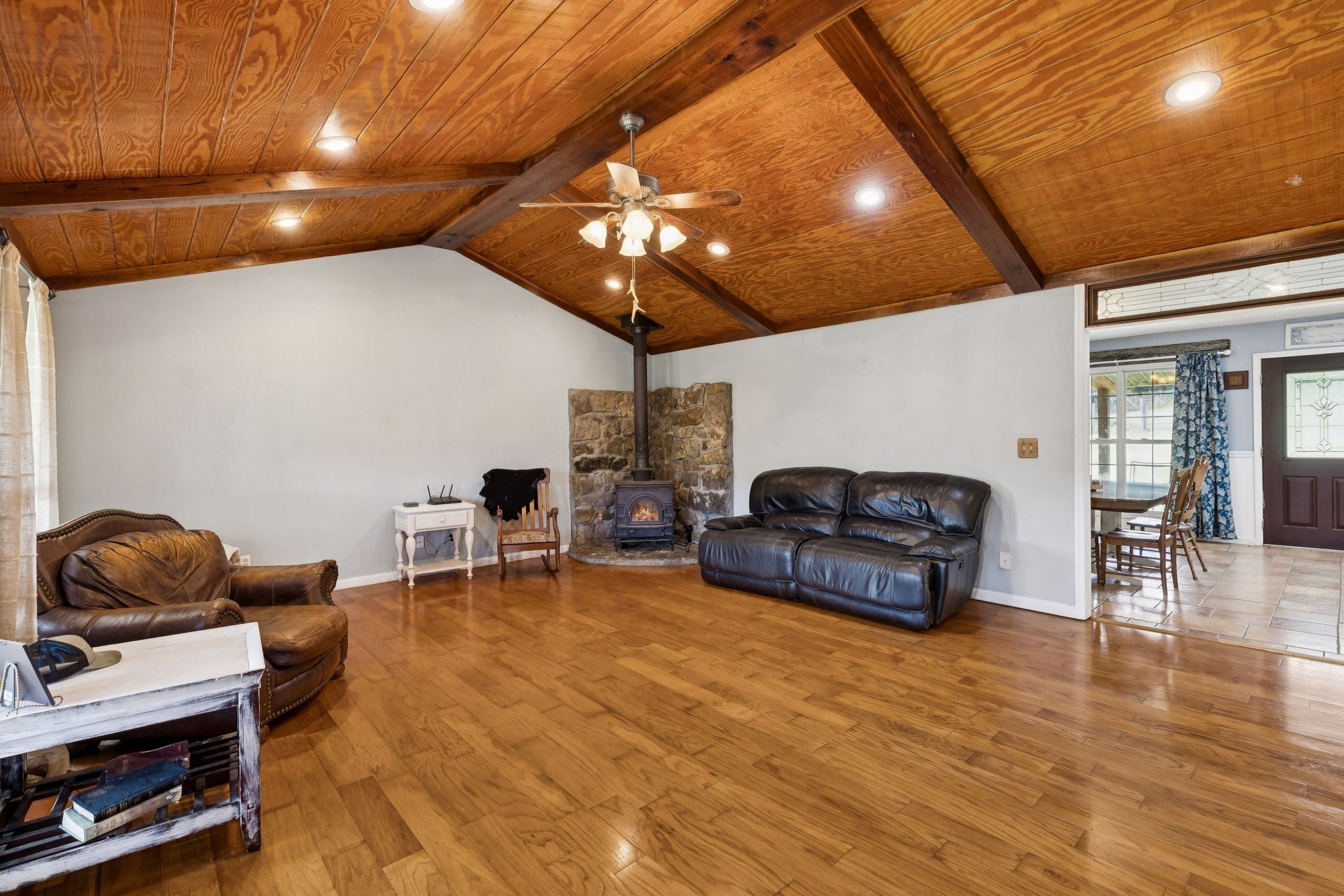 Photo of Listing #2998471