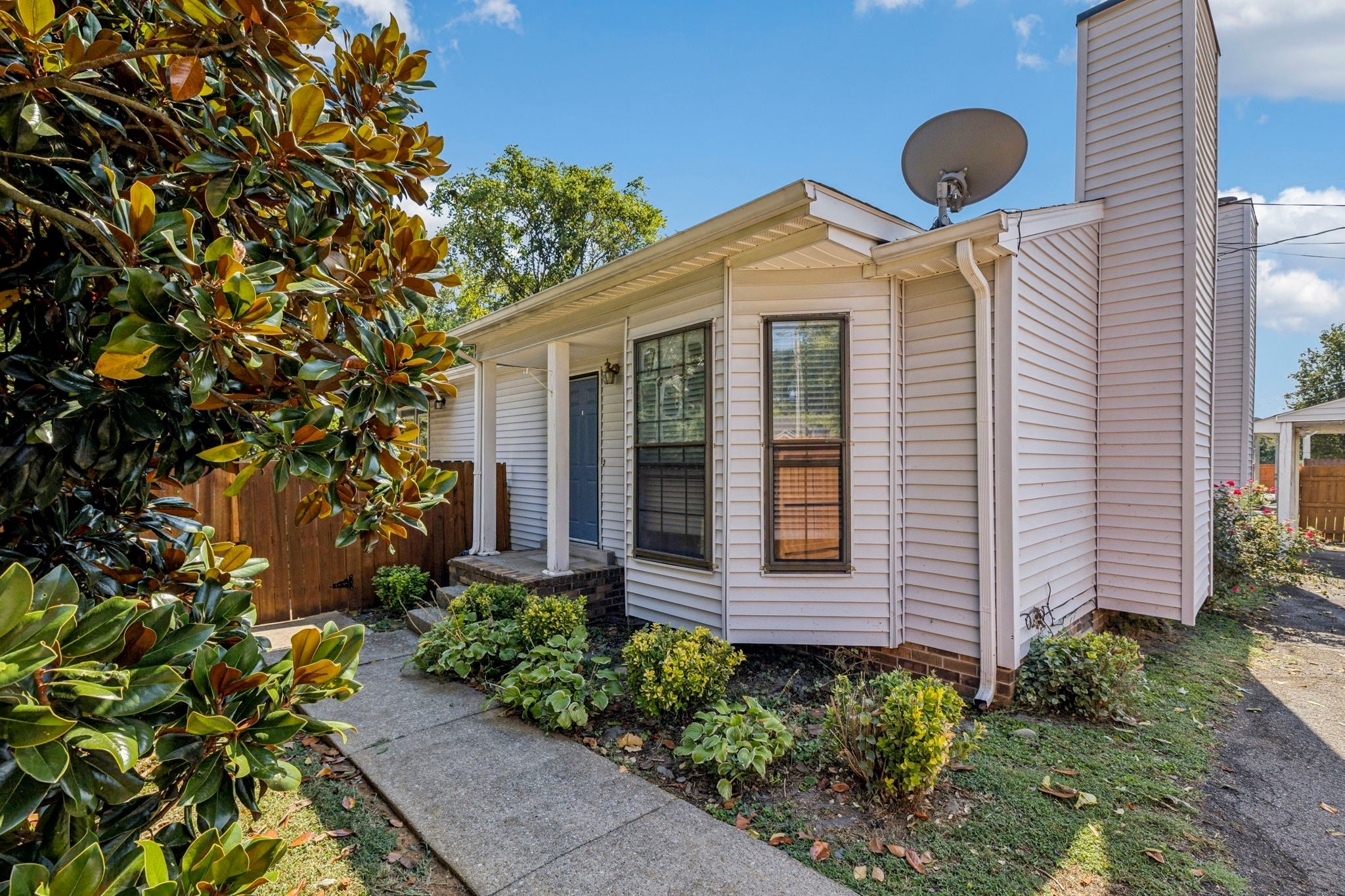 Photo of Listing #2998499