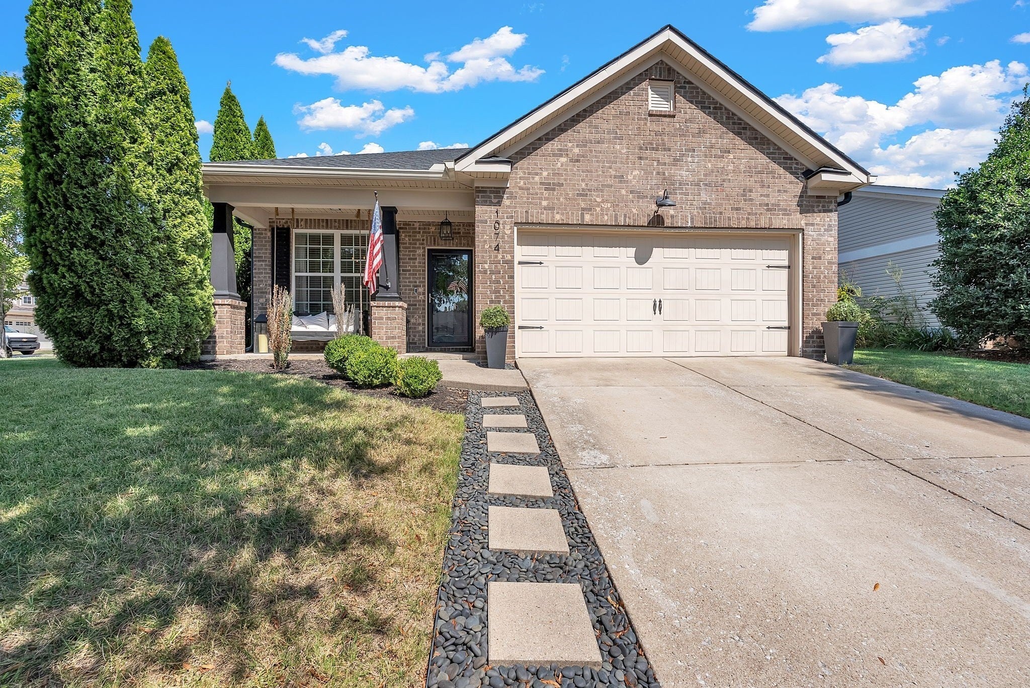 Photo of Listing #2998630