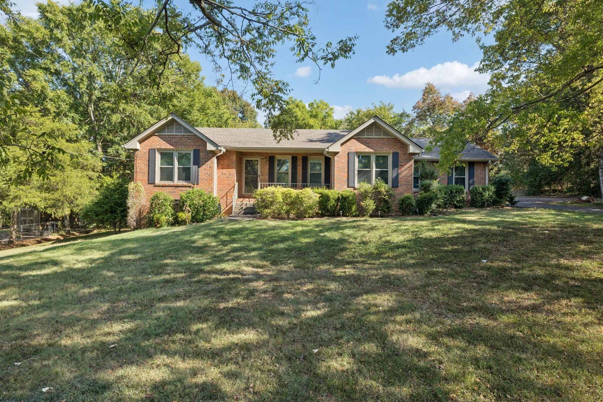 Photo of Listing #2998689