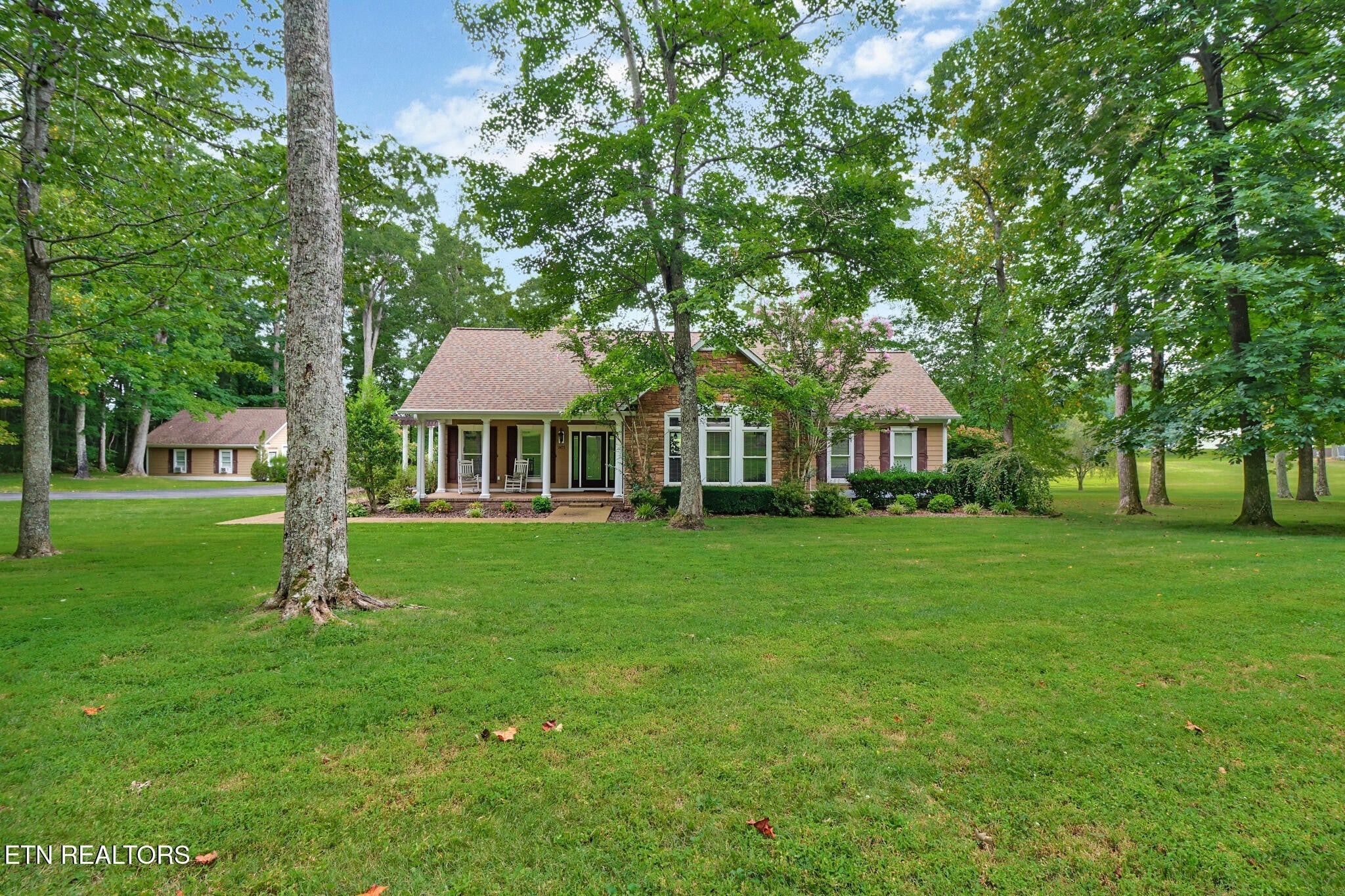 Photo of Listing #2998768