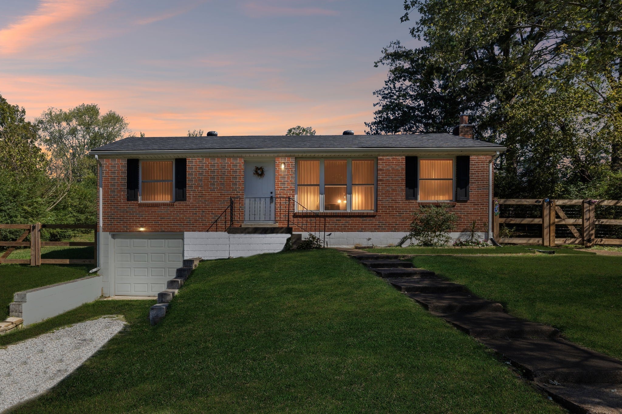 Photo of Listing #2999608