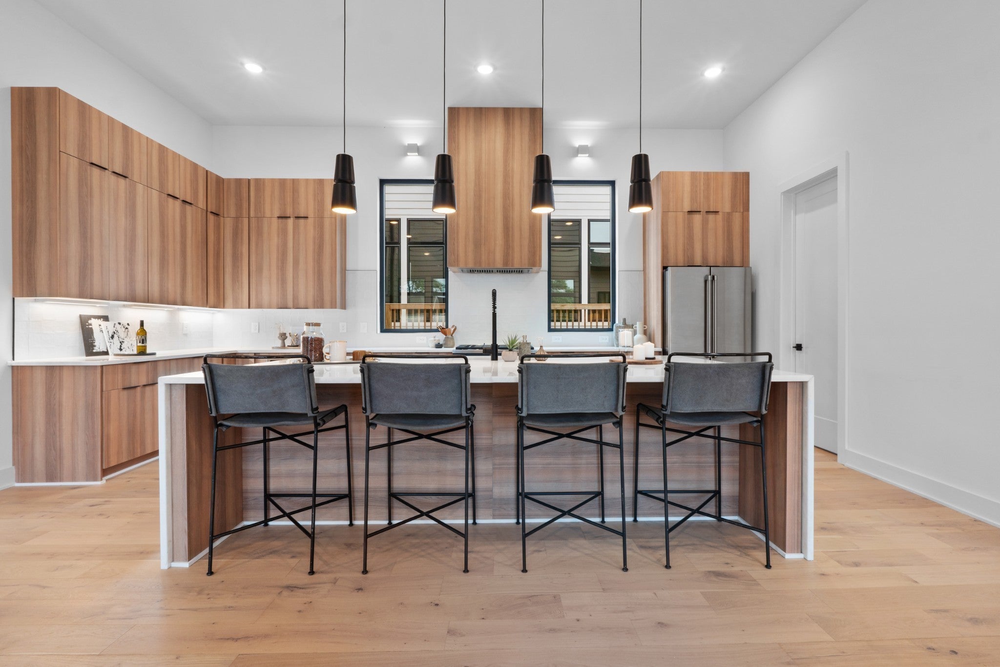 Photo of Listing #2999740