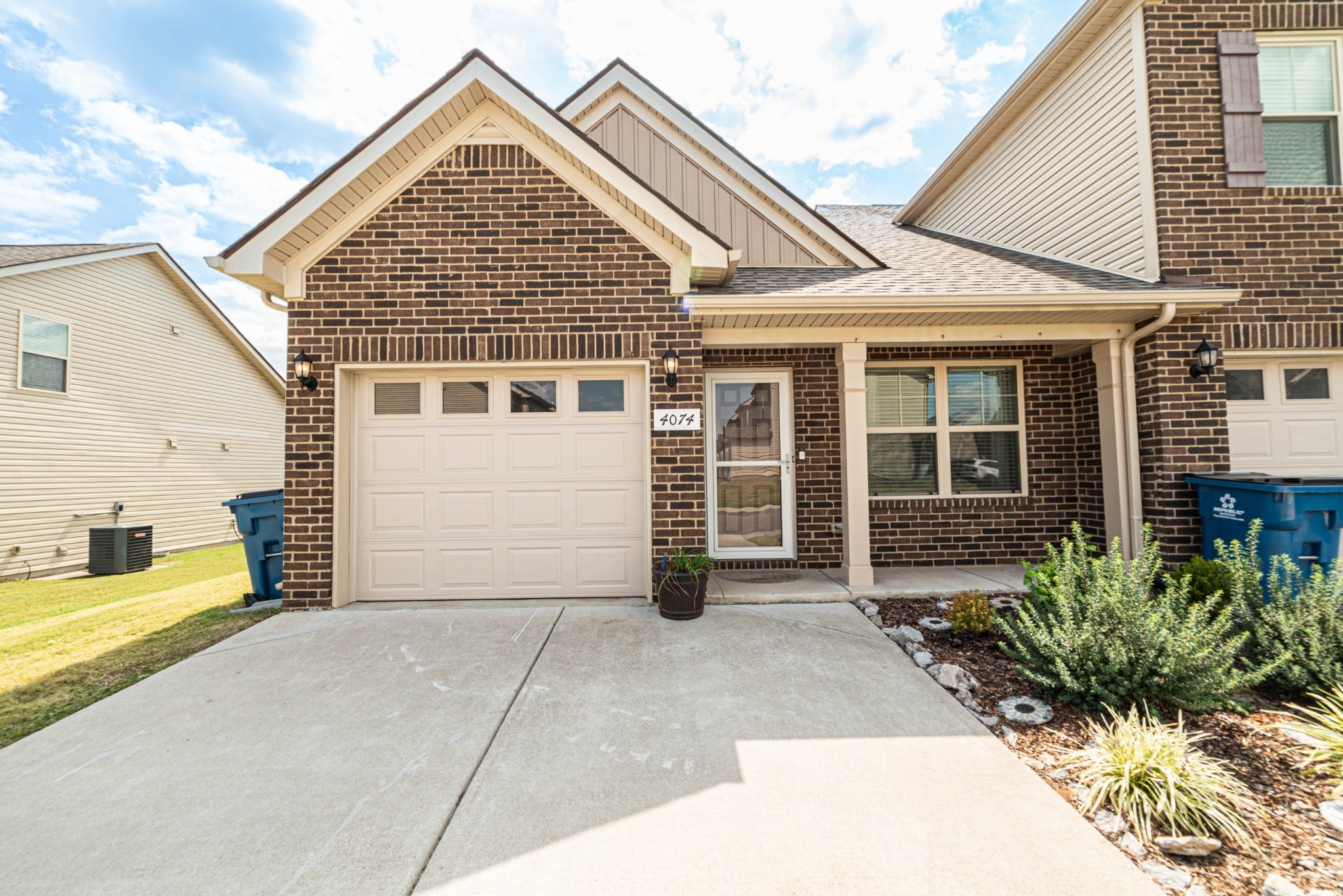 Photo of Listing #2999749