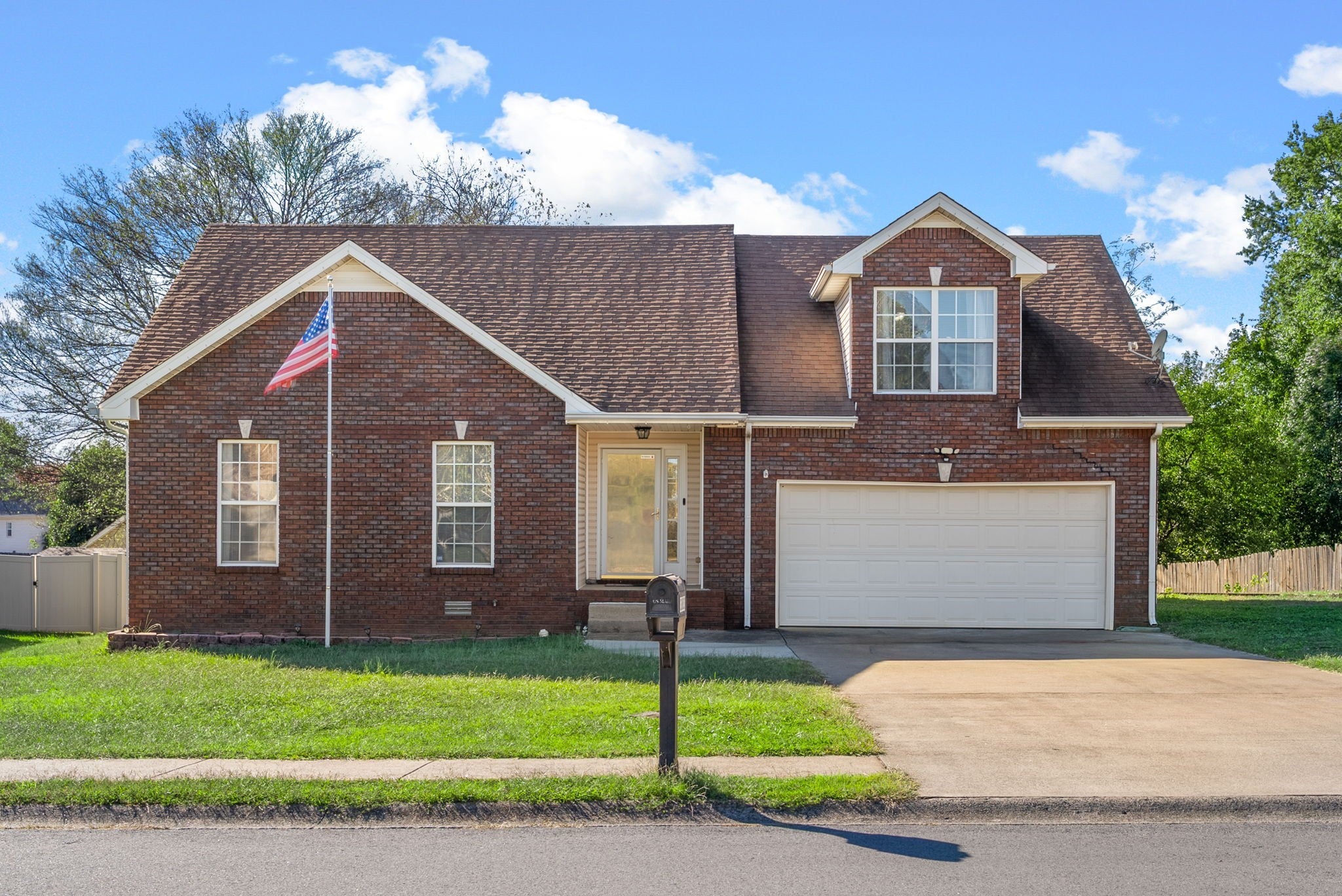 Photo of Listing #2999952