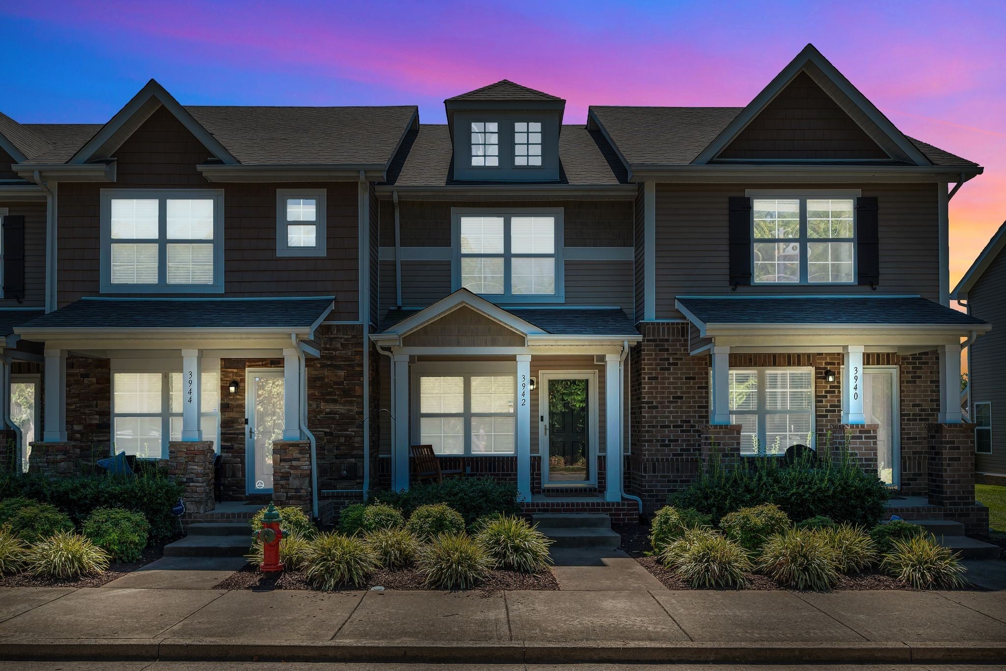 Photo of Listing #2999954