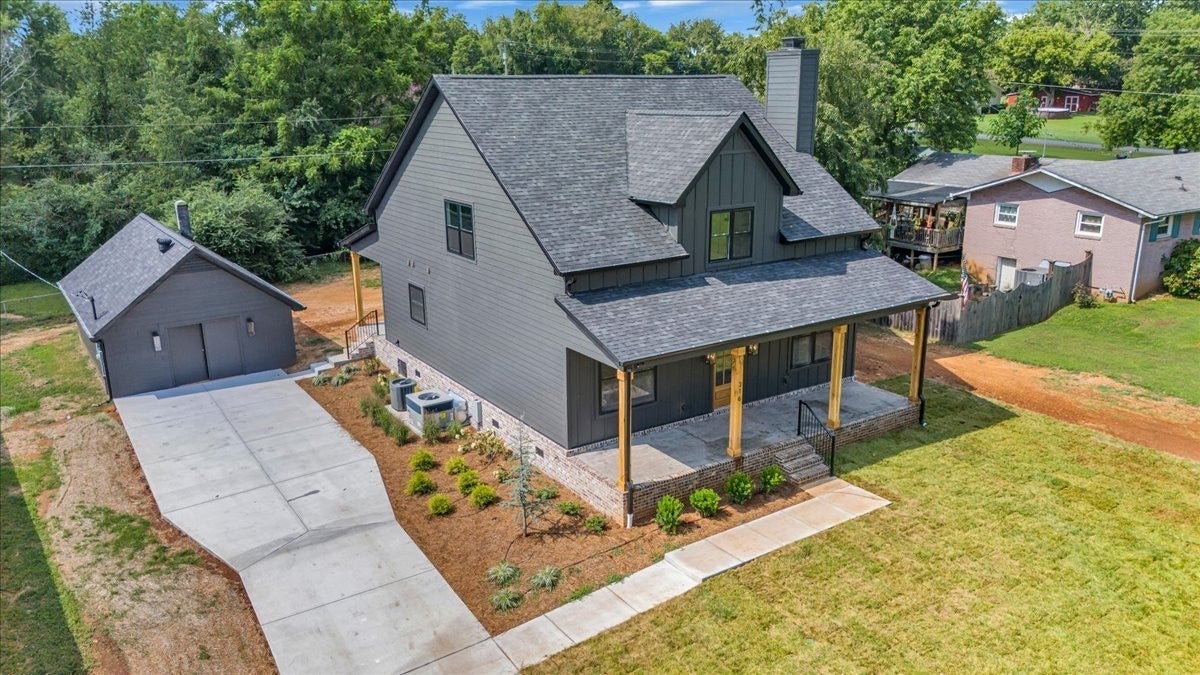 Photo of Listing #3000056