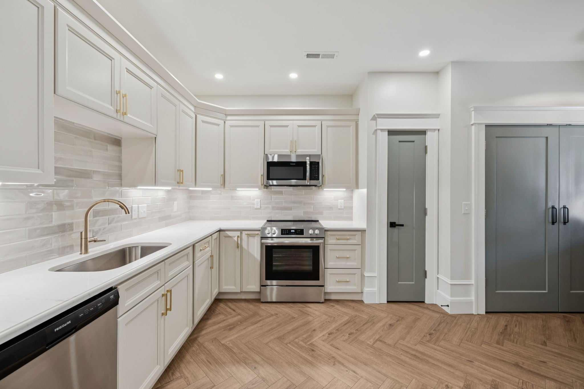 Photo of Listing #3000134