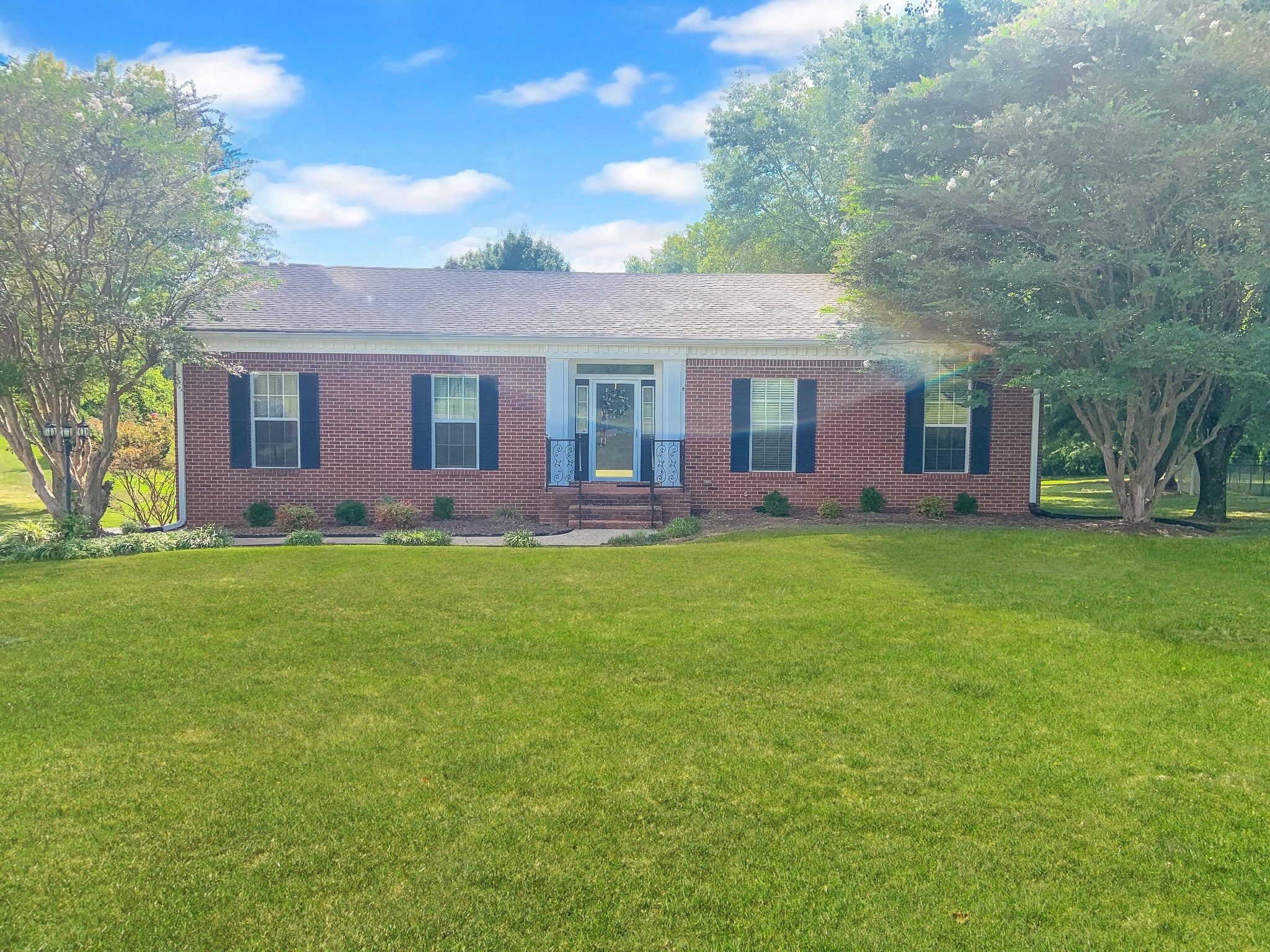 Photo of Listing #3000332