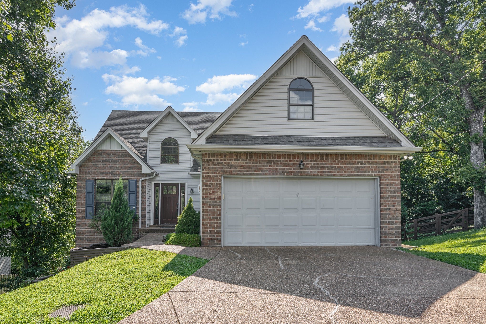 Photo of Listing #3000371
