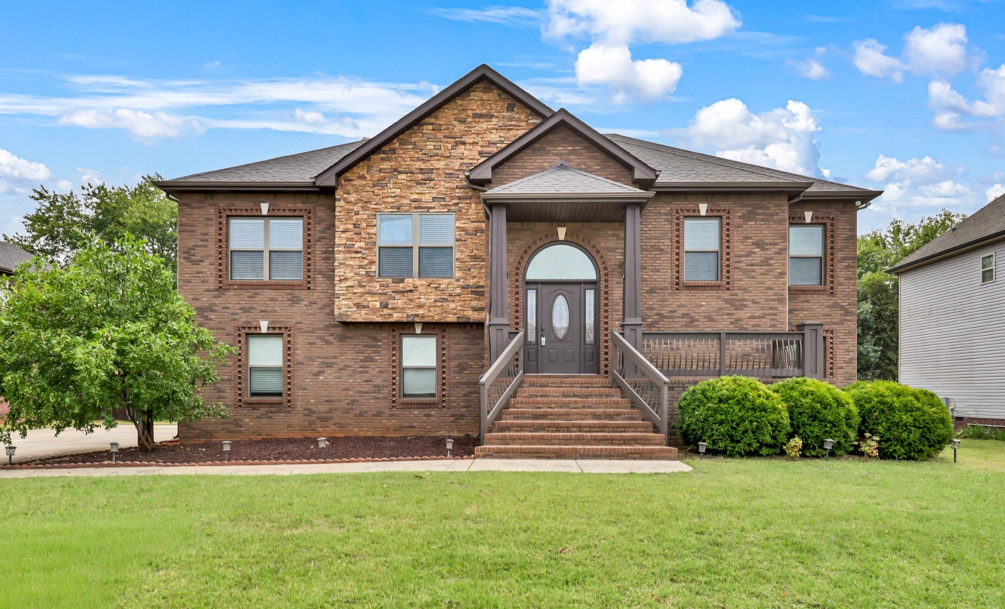 Photo of Listing #3000505