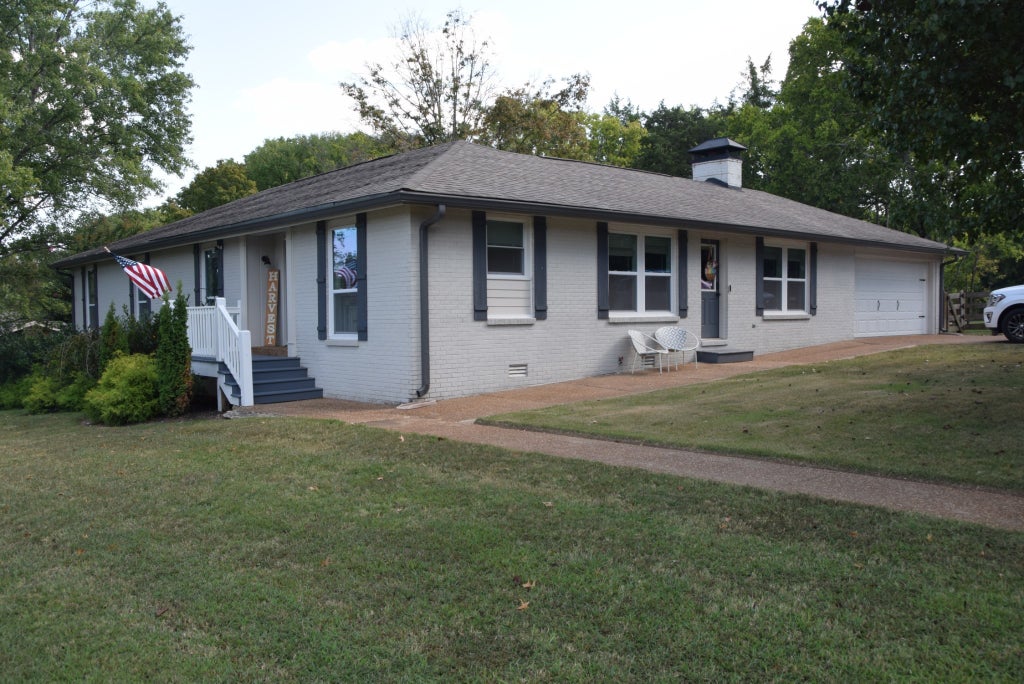 1920 Hampton Dr, Lebanon