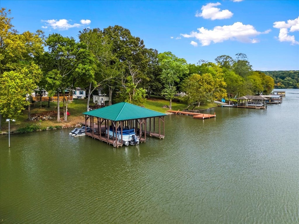 206 Willow Dr, Kingston