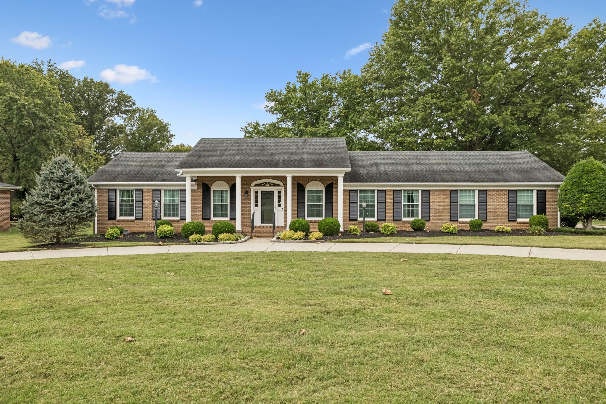 Photo of Listing #3001061